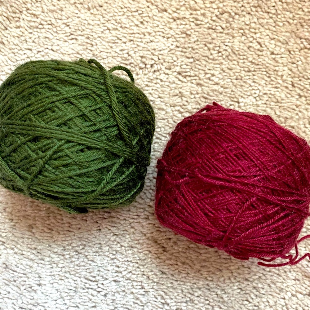 Cascade Heritage 6 and Heritage Skeins, Mossy Rock and Wine
